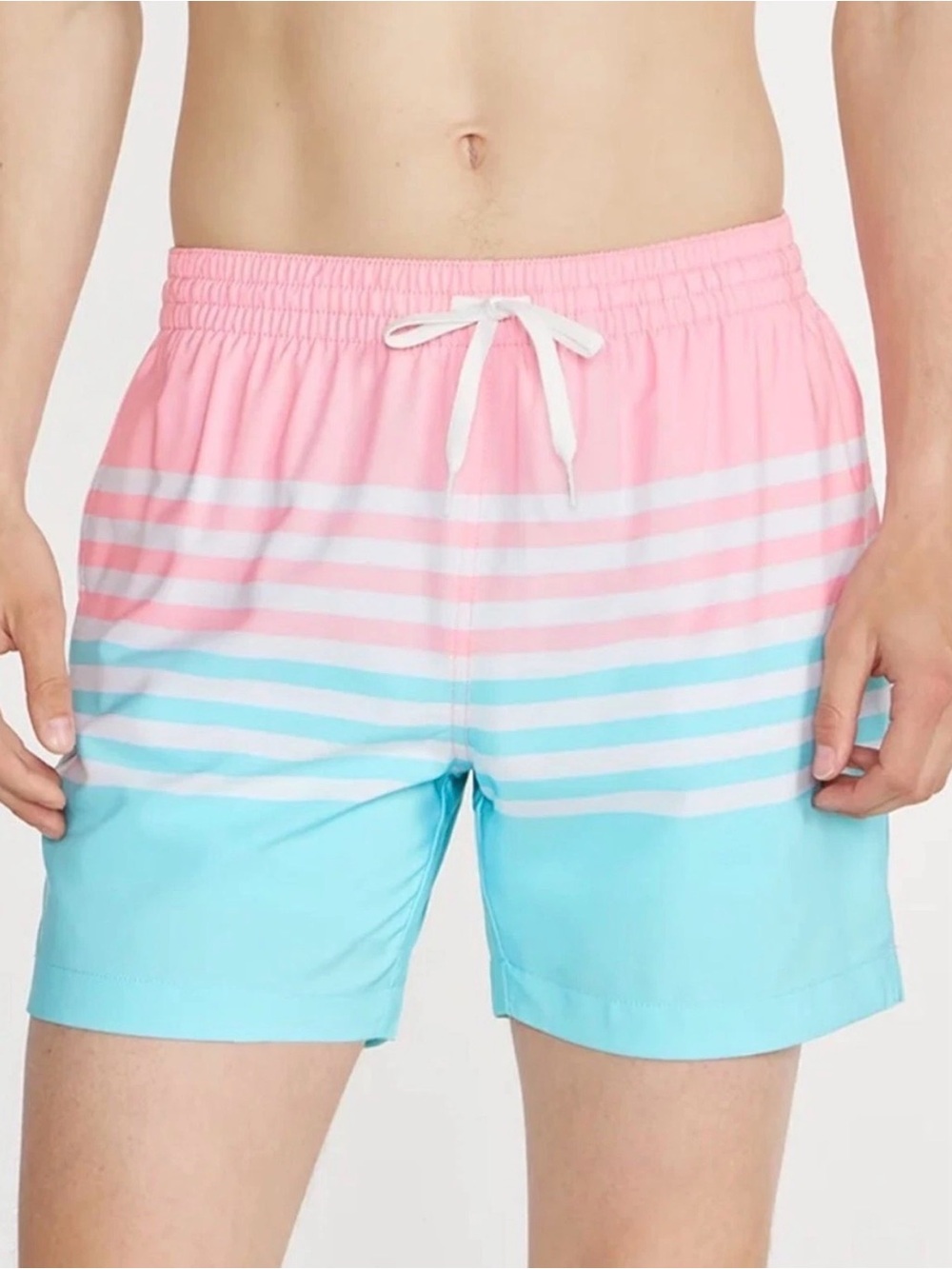 Chubbies Men's Pink and Blue Striped Swim Shorts